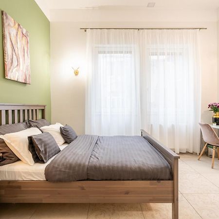 Basilika Monnalisa Luxury 3 Bedrooms Apartment With Amazing View Need Reservation X Free Parking Budapest Exterior photo